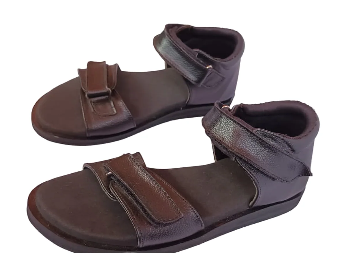 Heel-Counter Sandal · Ladies in Dark Brown